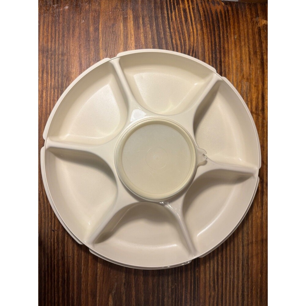 Vintage Tupperware Divided Serving Tray Snack Veggie Platter with Center Cup - Picture 2 of 5